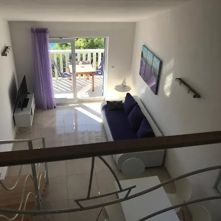 Purple Loft * חוואר